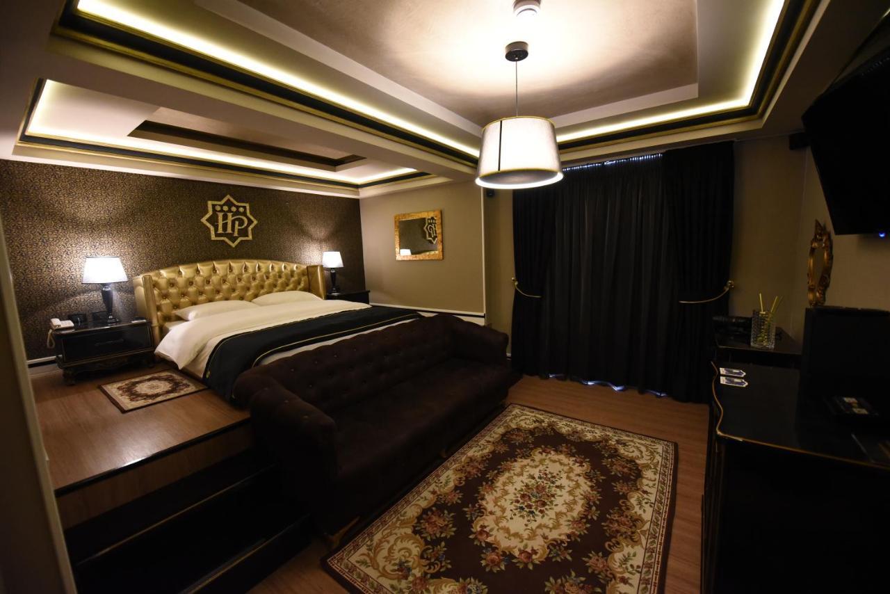 Hotel Hymeti'S Palace Pogradec Exteriör bild